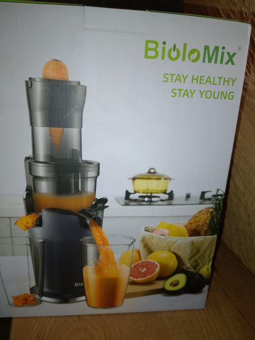 Продам шнековую соковыжималку