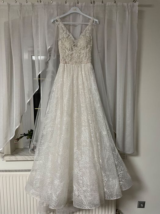 Śliczna Suknia ślubna