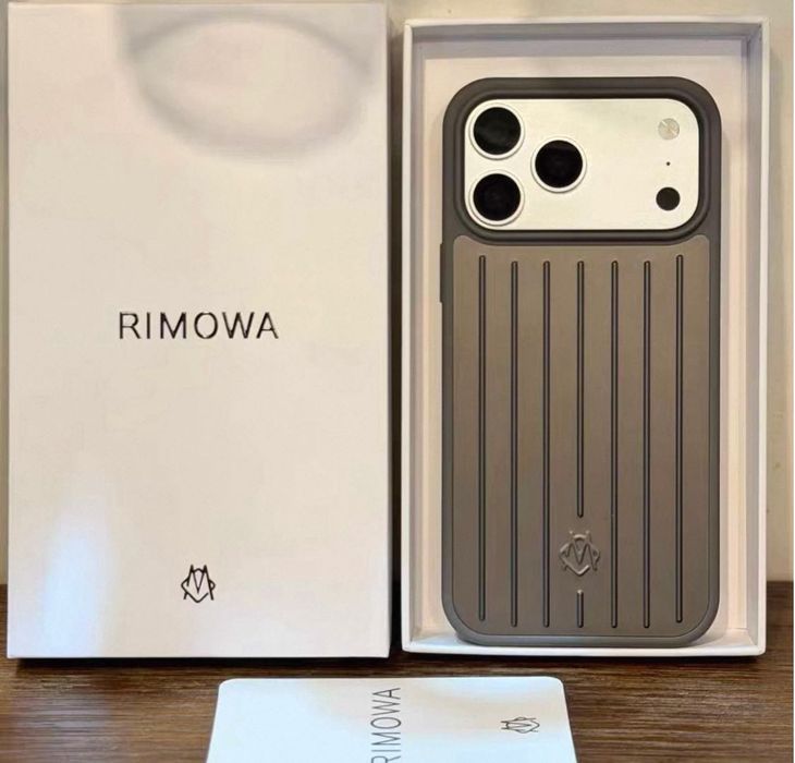 Чохол Rimowa алюмінієвий на 17 pro max 17 pro silver