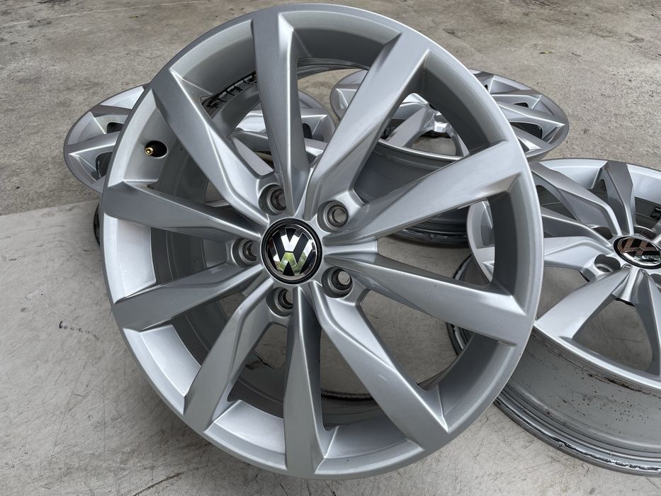 Легкосплавні диски Volkswagen 5 112 R17