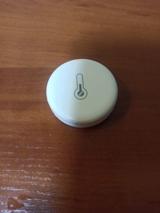 Устройства умного дома. Датчики температуры и влажности.