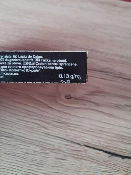 Kredka do brwi Avon Micro Fine 0,13g Brunette.