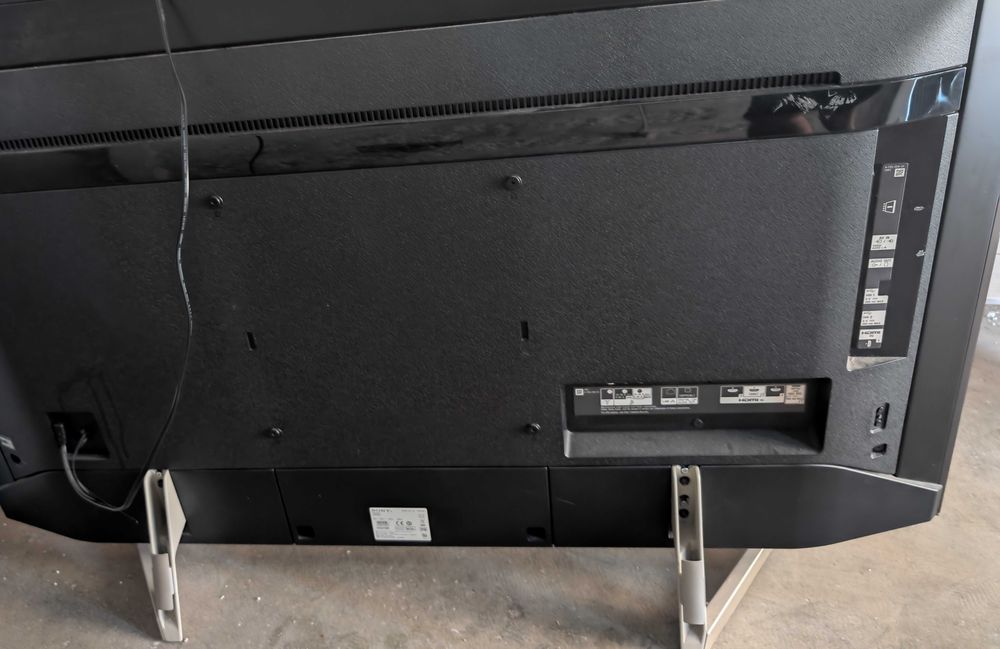 Sony Bravia XF9005 TV, 55 inches (Damaged Display) + Remote Control64550422123009122