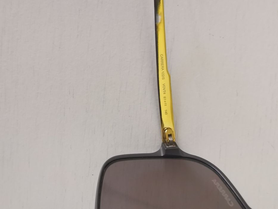 Óculos escuros Carrera