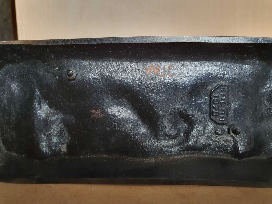 Продам статуэтку Касли.