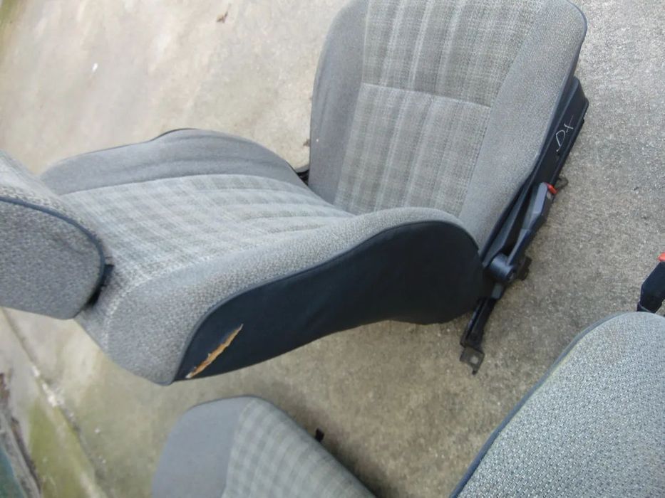 Toyota Corolla DX bancos " usado em bom estado