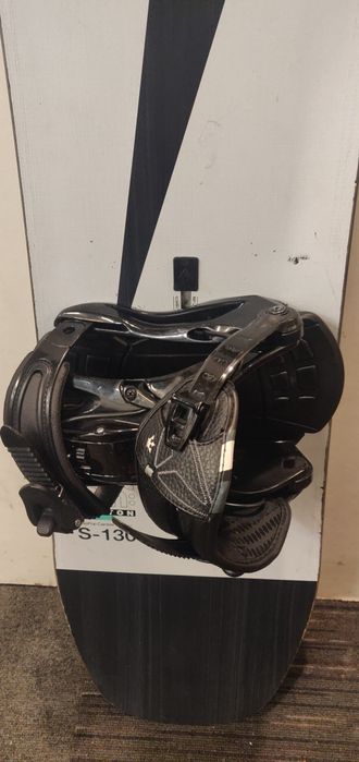 Deska snowboardowa Burton Custom Channel wiązania SP