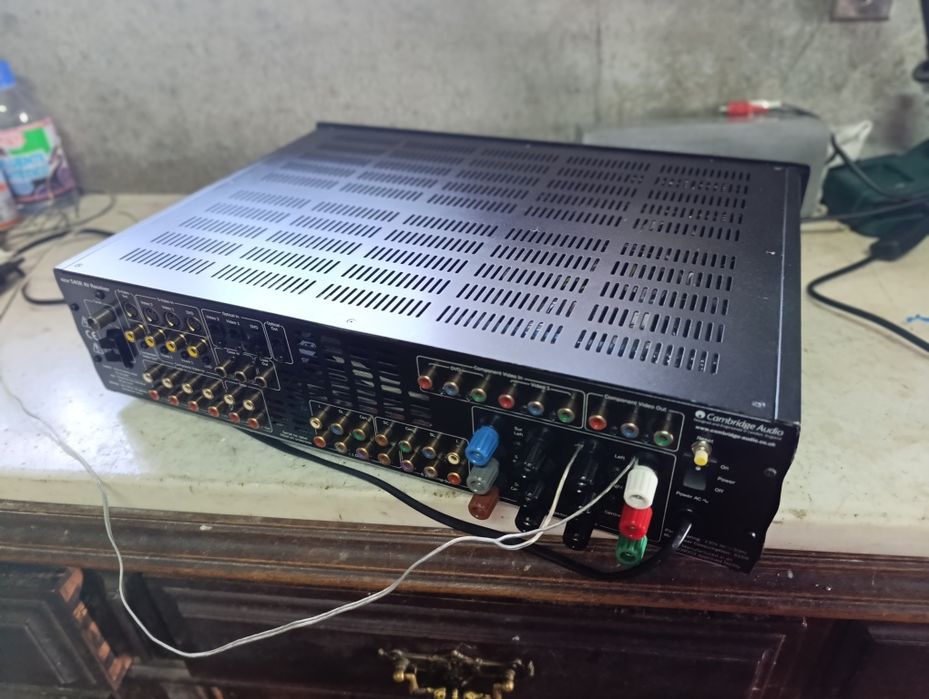 Cinema Hoom Cambridge 615W com comando.