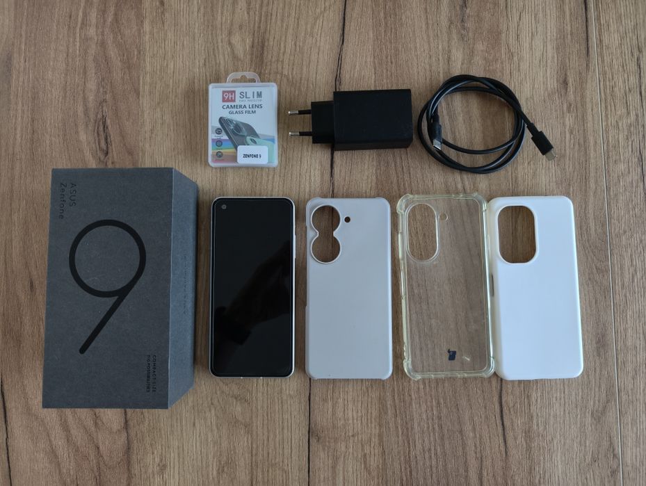 Asus ZenFone 9 8/128GB biały