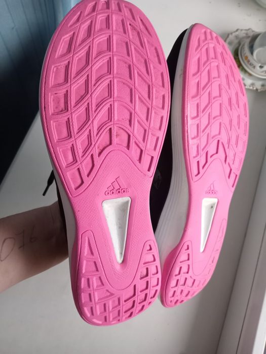 Adidas кросовки кроси  41 р.
