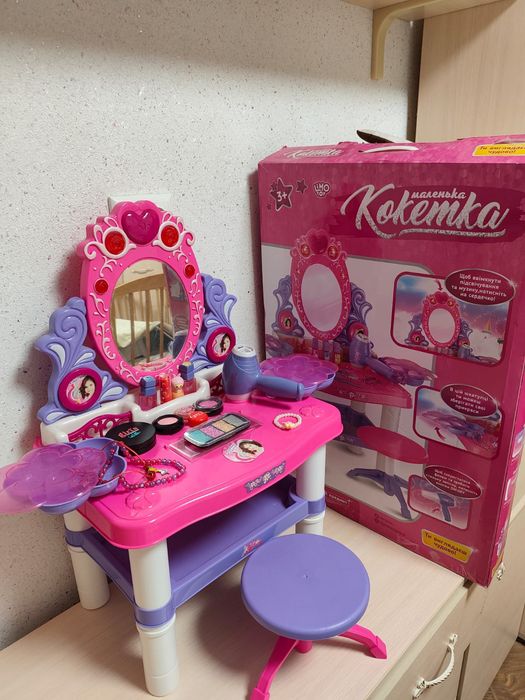 Дитяче трюмо "Маленька кокетка" Limo Toy зі стільчиком