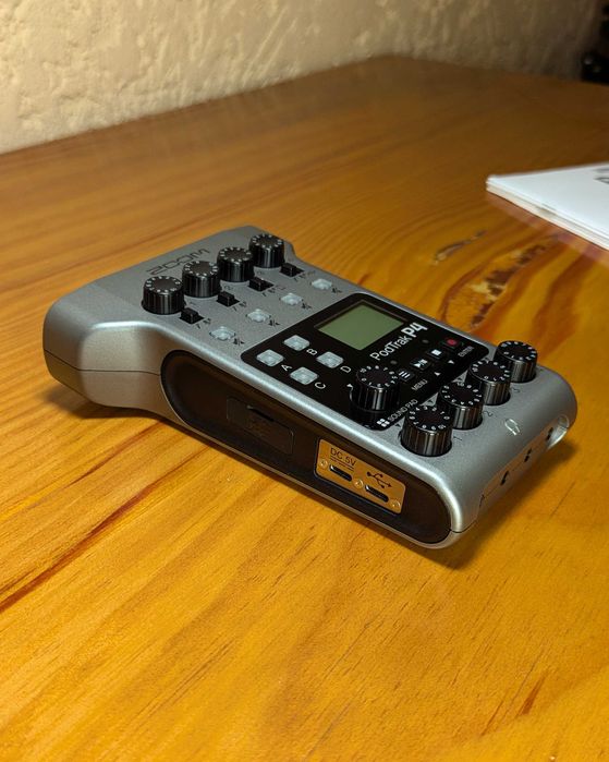 Zoom PodTrak P4 – Como Novo | Completo na Caixa