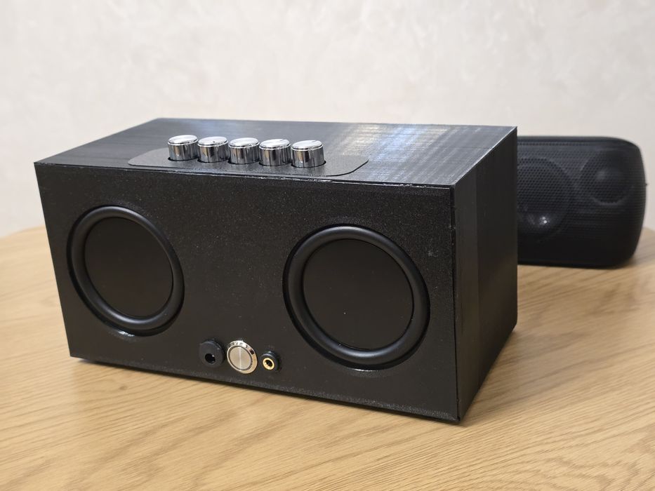 Anker soundcore motion plus з чохлом