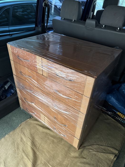 Продам навий комплект комод +тумба