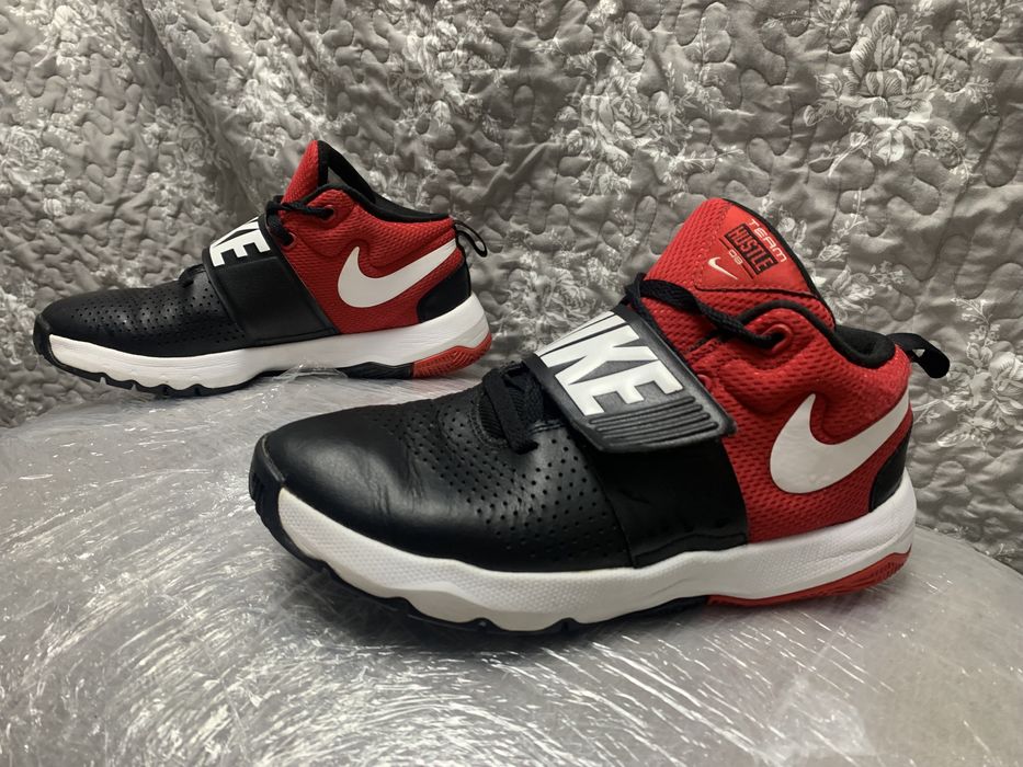 Nike Team Hustle