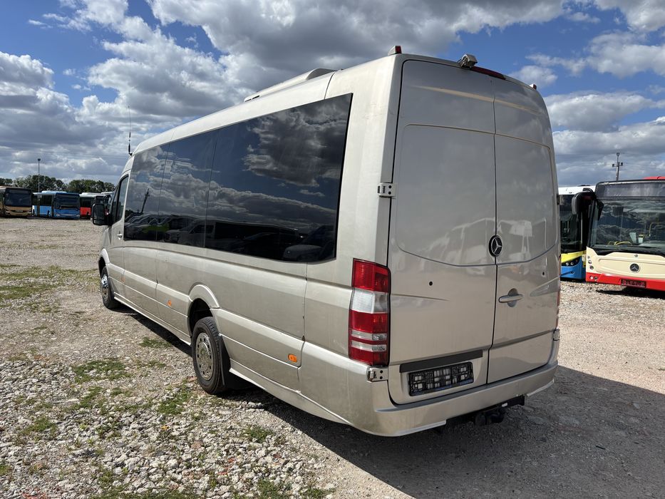 Автобус 24 місця VIP