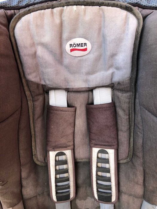 Cadeira de Bebé Romer ISOFix - dos 2 aos 8/9 anos