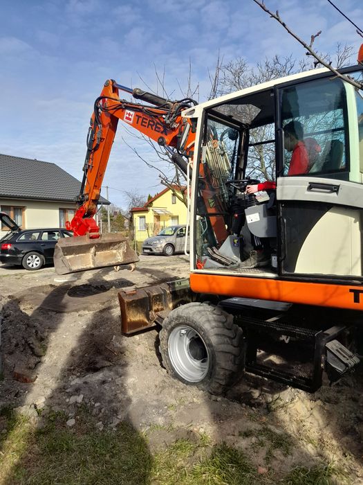 Usługi koparką Terex