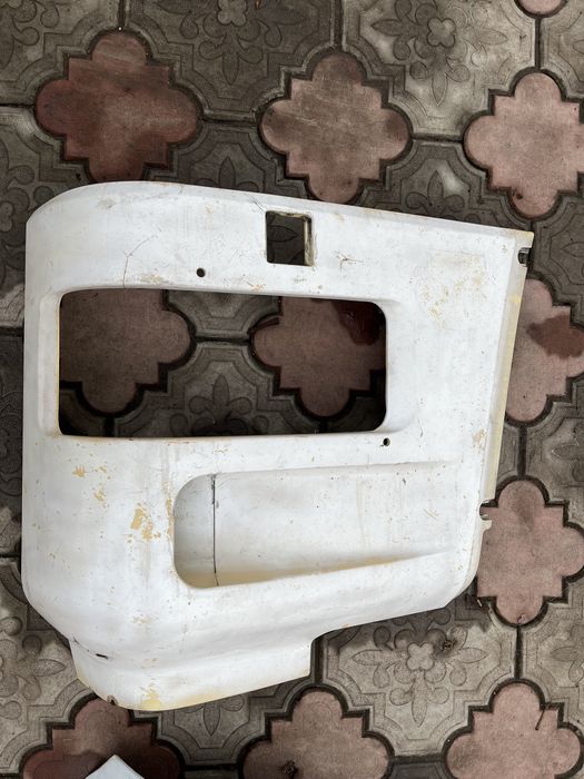 Запчастини Даф (ресничка під фару)