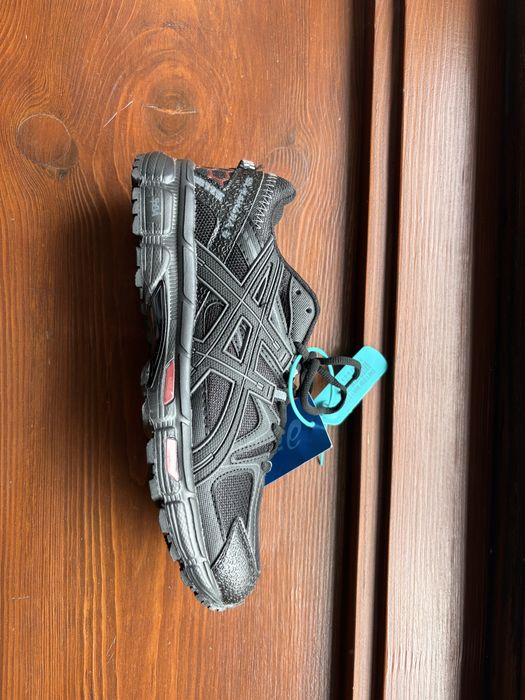 Кросівки Asics нові