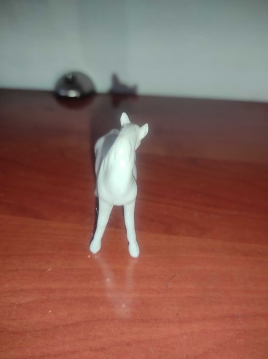 Cavalo em Porcelana Sem Marca