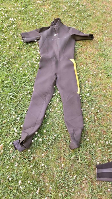 fato wind surf / F2 / manga curta ///