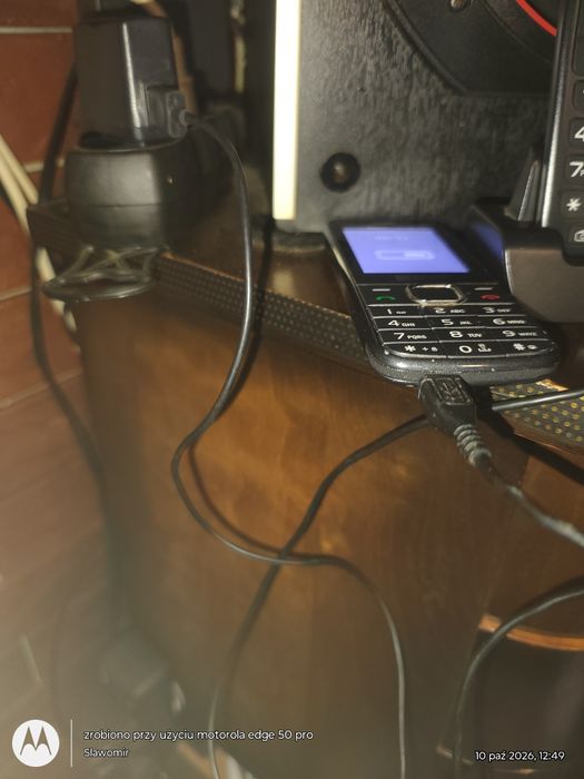 Telefon max com MM141 z aparatem