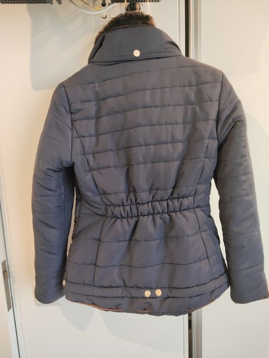Blusão alcochoado Stradivarius azul