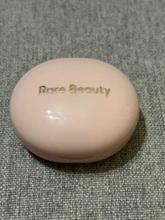 Оригінальна румяна від бренду Rare Beauty