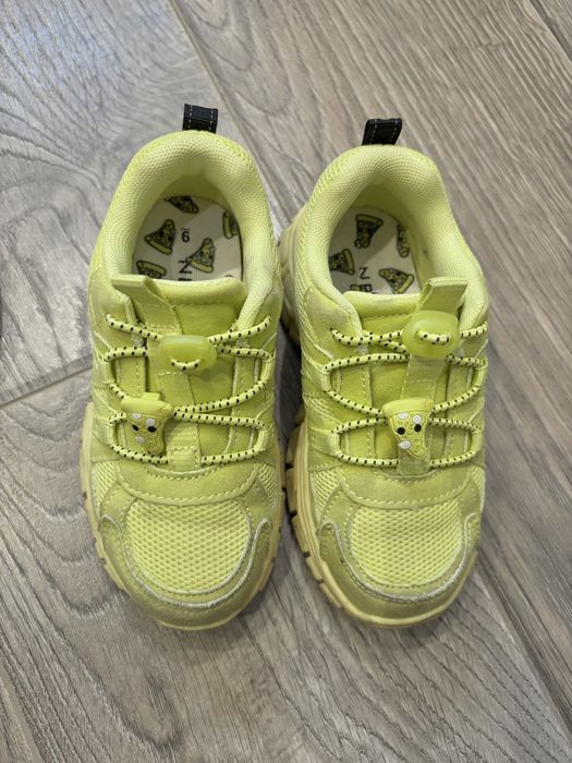 Кросівки/кеди/туфлі/чобітки на дівчинку 26-28 розмір.