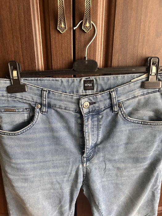 Джинси Hugo Boss