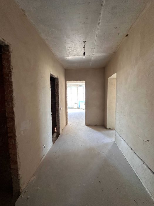 Однокімнатна квартира на Митниці з гарним видом