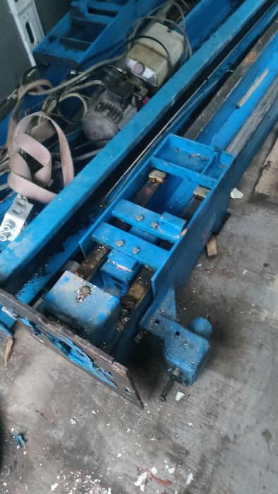 Podnośnik Samochodowy Hydrauliczny DWU-KOLUMNOWY 3,5 Tonowy