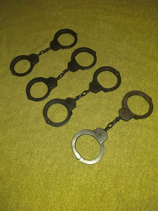 Kajdanki milicyjne PPST,militaria,demobil,MO,policja,ŻW,WP,ZOMO,SW