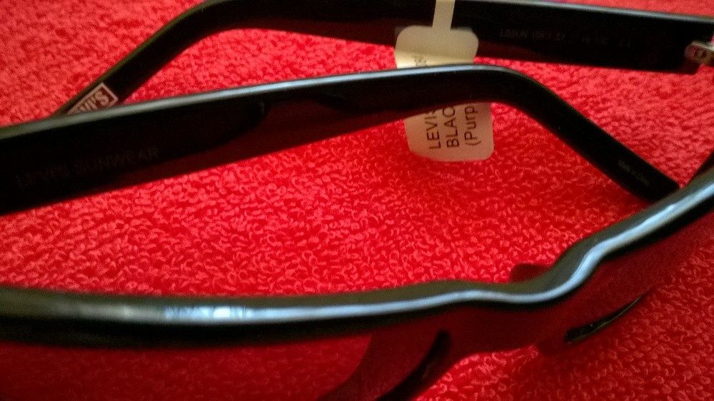 używane okulary przeciwsłoneczne Levis Levi Strauss