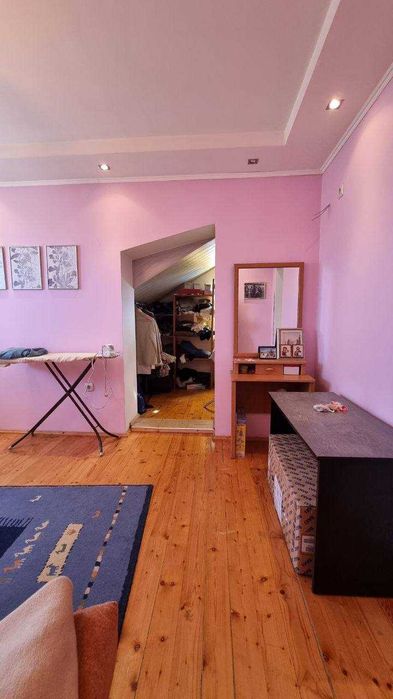 Продається стильний жилий будинок з меблями та технікою