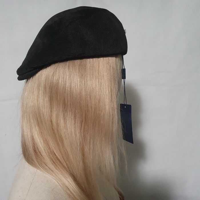 Кепки /фуражки женские с брошью