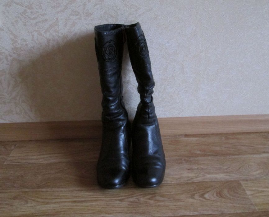 Шкіряні чоботи р.38