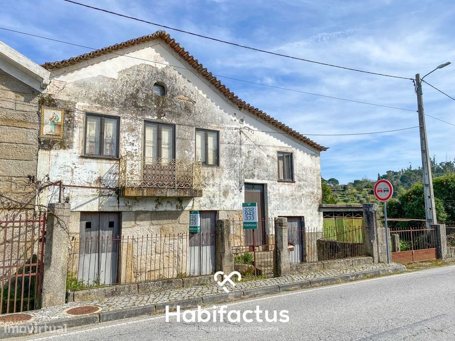 Moradia Geminada em pedra para venda em Carvalhal da Loiça - Seia