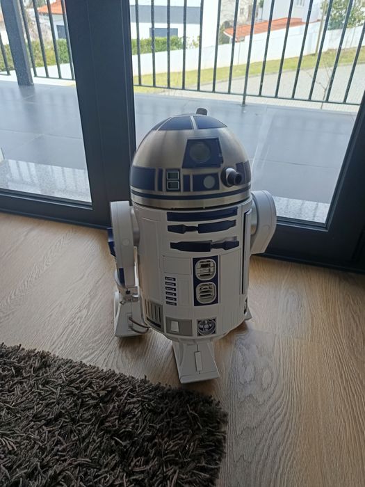 Robô Star Wars R2D2