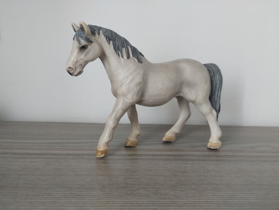 klacz lipicańska schleich 2001