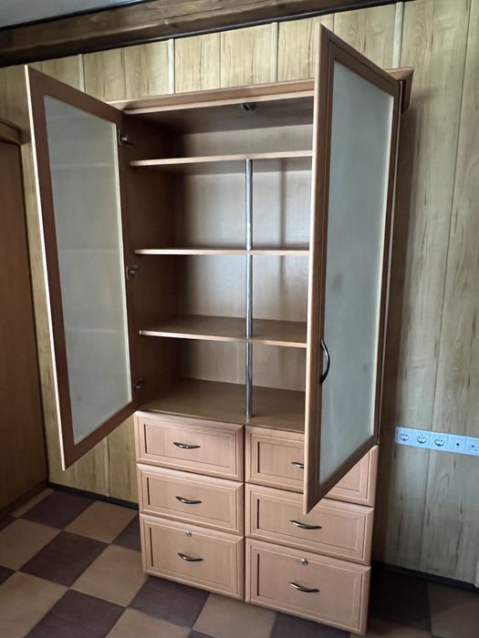 Шкаф офисный, стеллаж для офиса