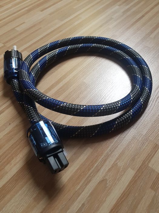 Kabel zasilający audio Oyaide 1.5m