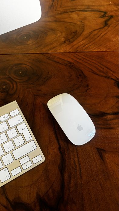 IMac 21,5 polegadas+Magic Keyboard+Magic Mouse