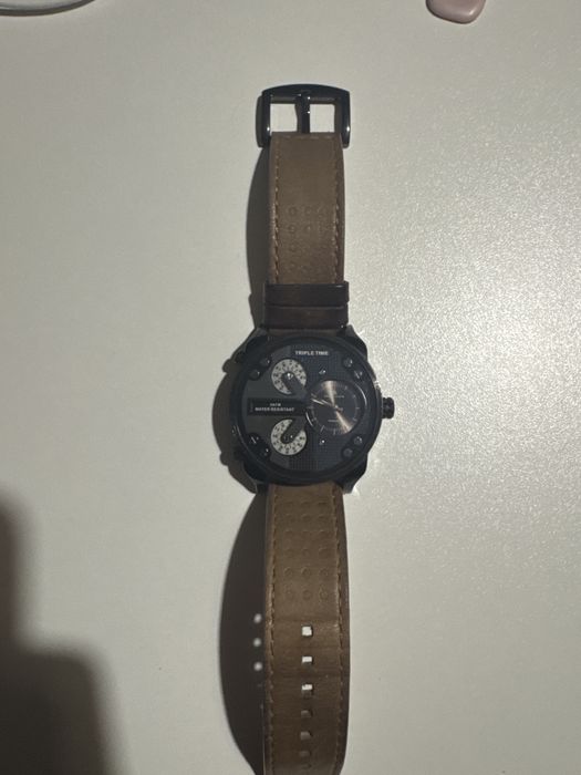 Zegarek meski DK stan idealny.