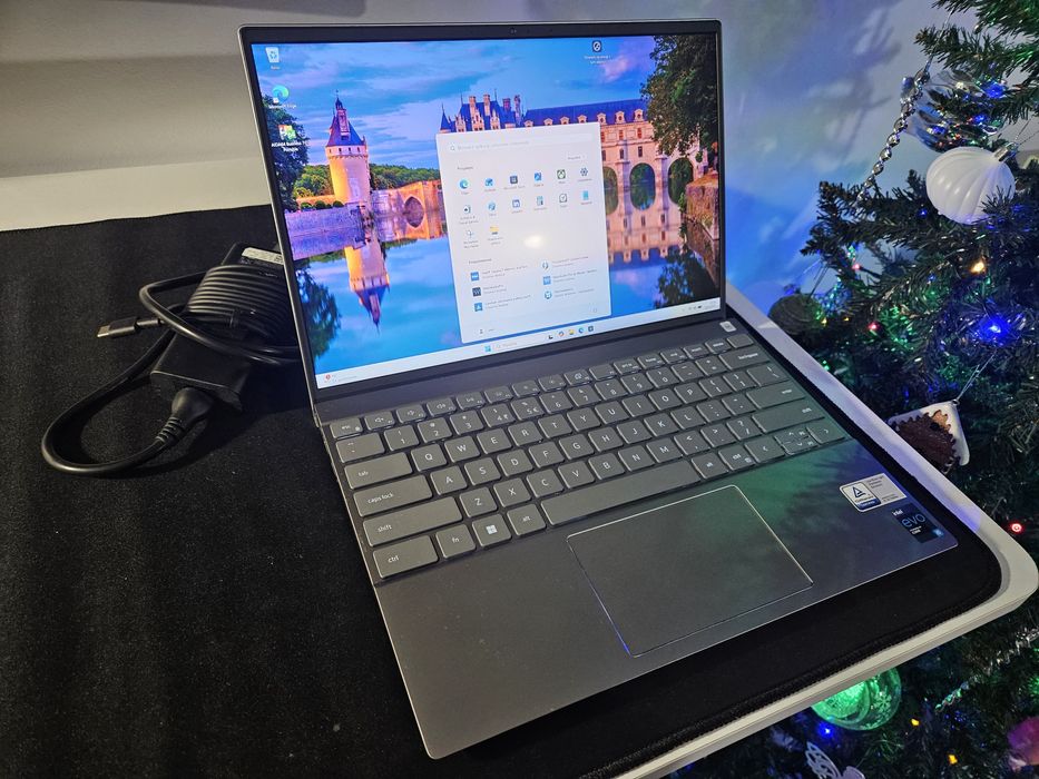 Laptop biznesowy Dell Inspiron 13 2K/i5-11320H/16 Ram/256 NVME/Win11 P