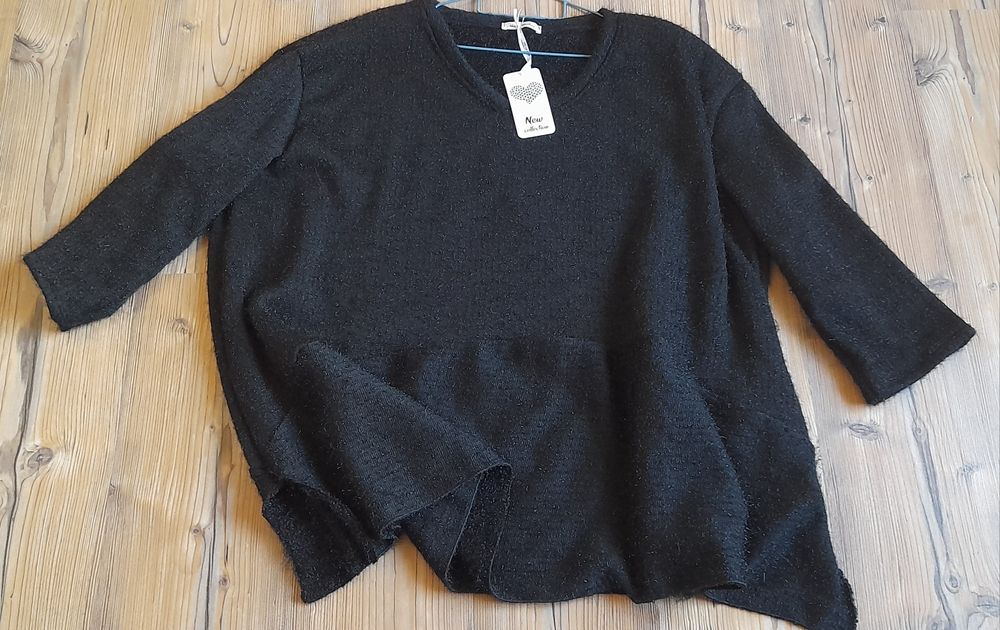 Nowy duży sweterek News Collection czarny połyskujący