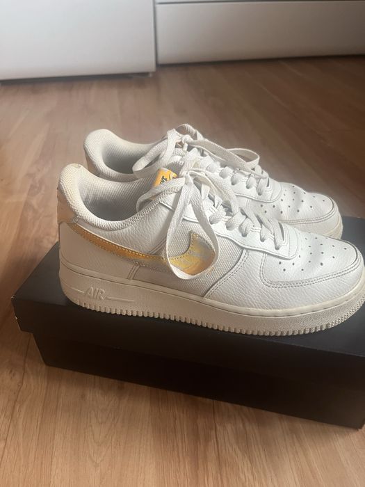 Nike air force 1.  39