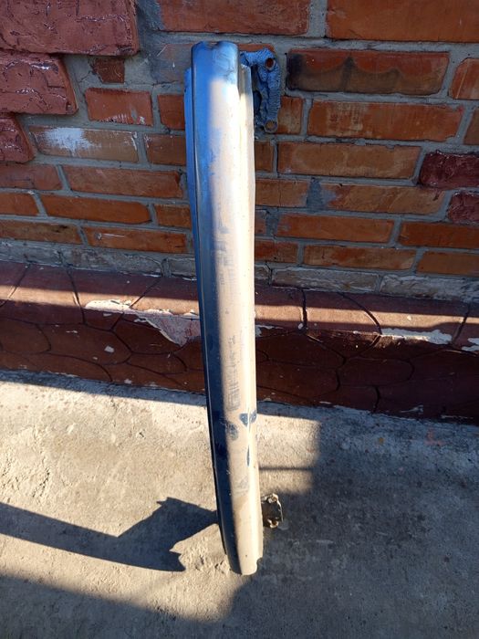 Задний усилитель бампера  Шкода Октавия а5