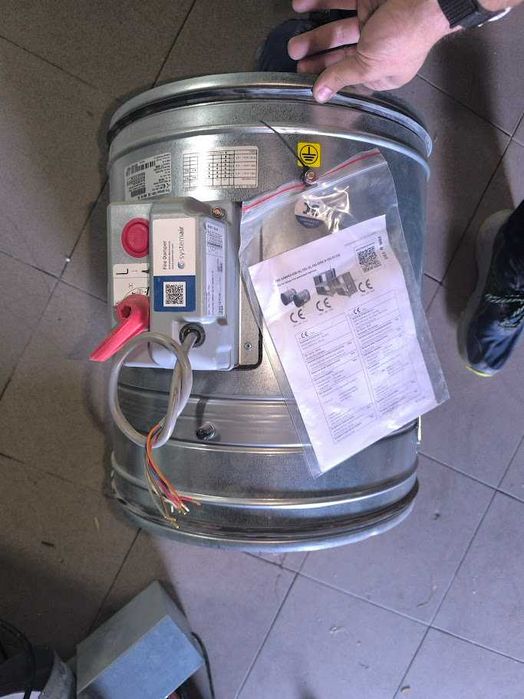Registos Galvanizados corta fogo